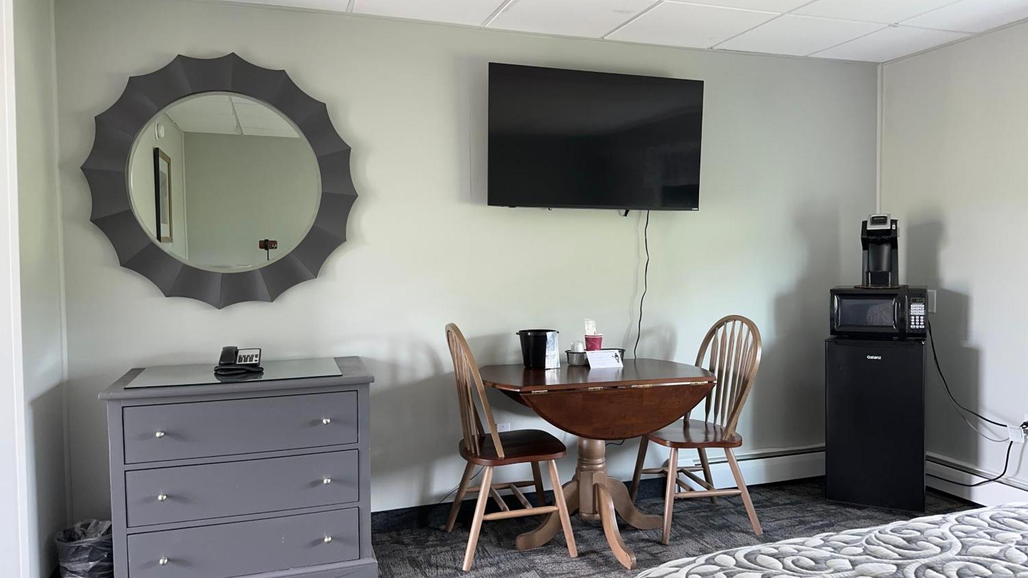 Colonial Valley Motel Farmington Екстериор снимка