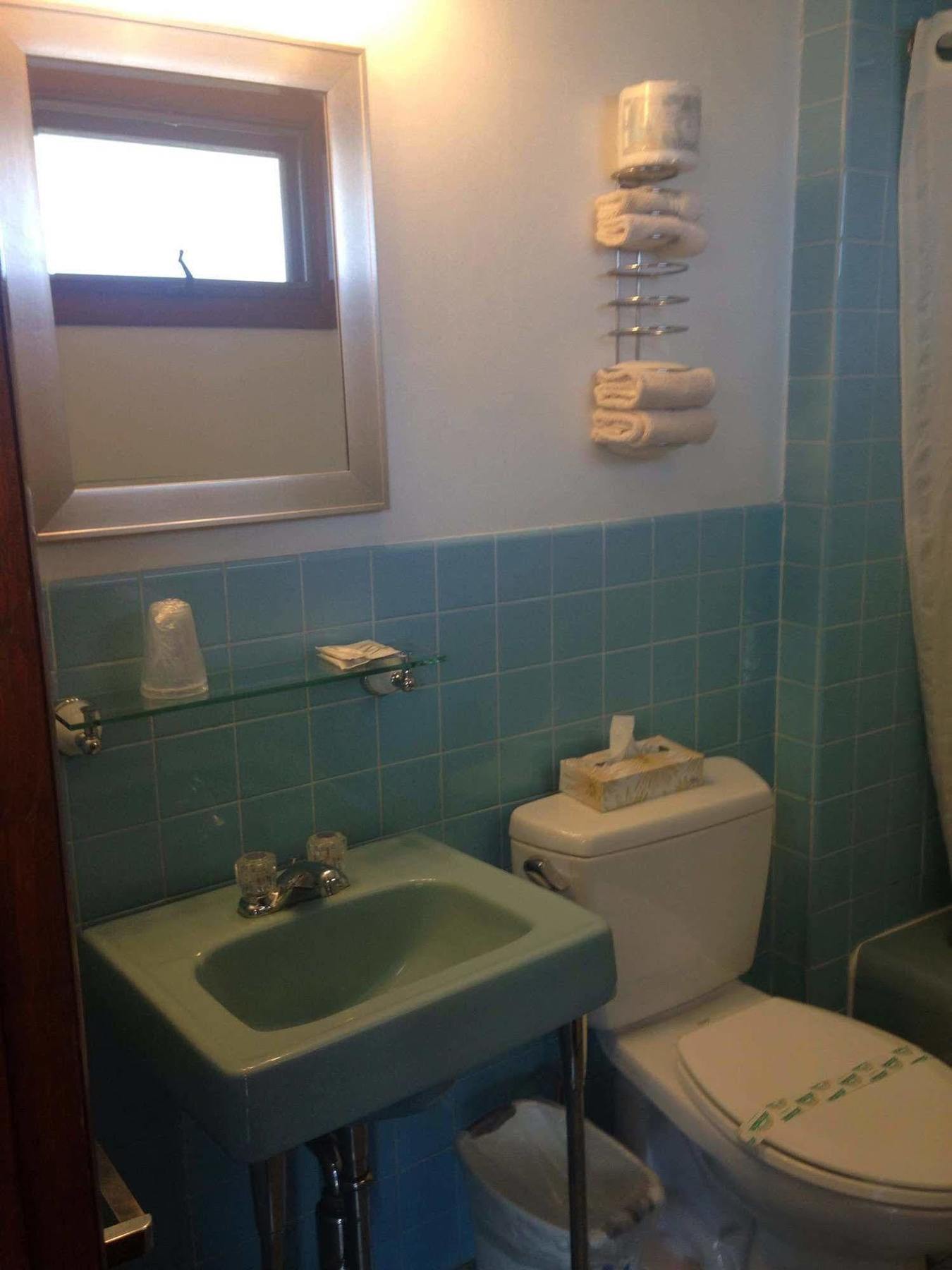 Colonial Valley Motel Farmington Екстериор снимка